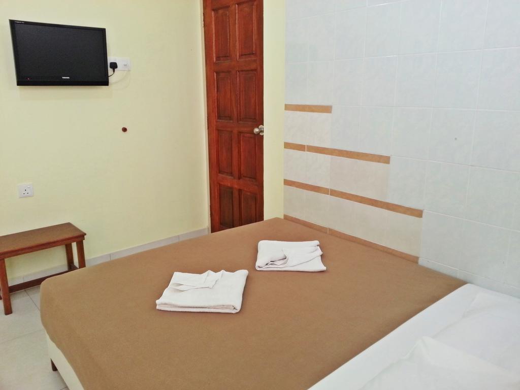 Sakiza View Hotel Mersing Zimmer foto